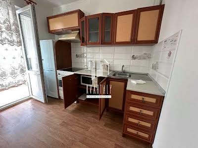 квартира по адресу Софии Русовой ул., 7