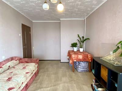 квартира за адресою Віктора Чукаріна вул., 6
