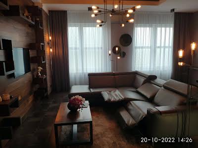 квартира за адресою Дмитра Яворницького просп. (Карла Маркса), 72б