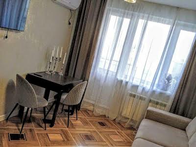 квартира за адресою Клочківська вул., 154а