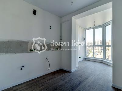 квартира за адресою Молодіжна вул., 4