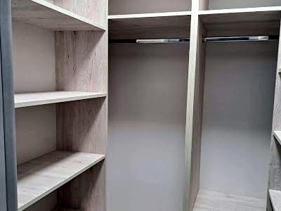 квартира за адресою Роксоляни вул., 1