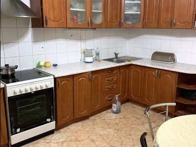 квартира за адресою Драгоманова вул., 12