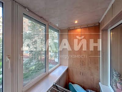 квартира за адресою Чарівна вул., 119