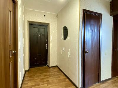 квартира за адресою Віктора Чукаріна вул., 6