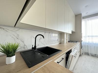 квартира по адресу Остромирська ул., 49г