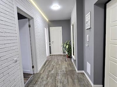 квартира за адресою Метрологічна вул., 15