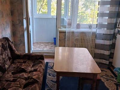 квартира за адресою Гвардейцев Широнинцев, 39д