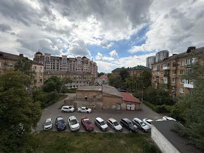 квартира за адресою Михайла Бойчука вул. (Кіквідзе), 13-А