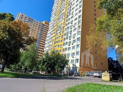 квартира по адресу Натальи Ужвий ул., 12