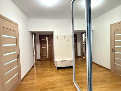 квартира за адресою Жасминова вул., 5б