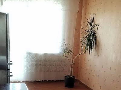квартира за адресою Бучми вул. (Командарма Уборевича), 12