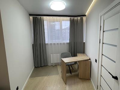 квартира за адресою Новомостицька вул., 15