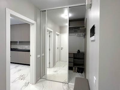 квартира по адресу Угорская ул., 14к