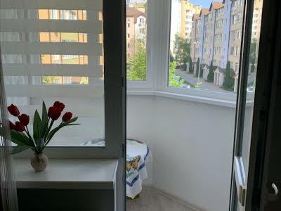 квартира по адресу Молодіжна, 18