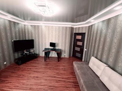квартира за адресою Ревуцького вул., 7в