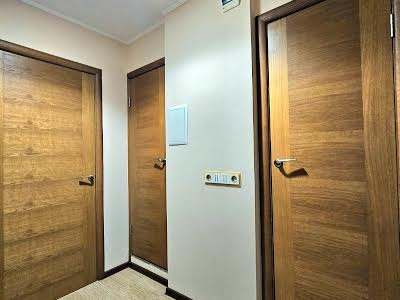 квартира за адресою Ялтинська вул., 15
