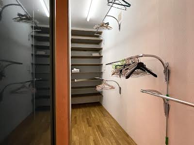 квартира за адресою Обсерваторна вул., 10