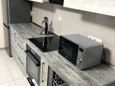 квартира за адресою Сім'ї Кульженків вул. (Петра Дегтяренка), 37