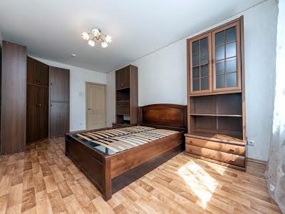 квартира за адресою Михайла Максимовича вул. (Онуфрія Трутенка), 9-А