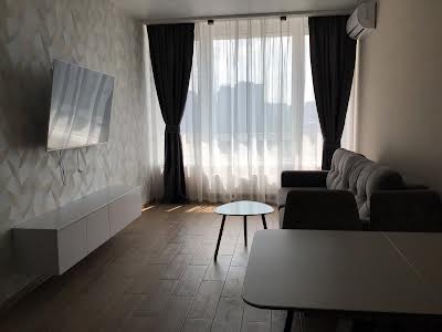 квартира за адресою Зарічна вул., 16