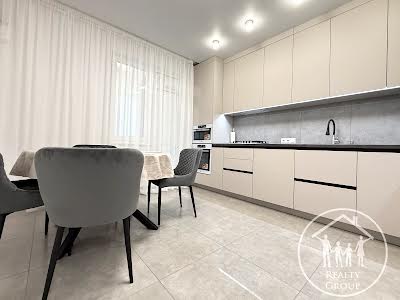 квартира за адресою Залізнична вул., 15