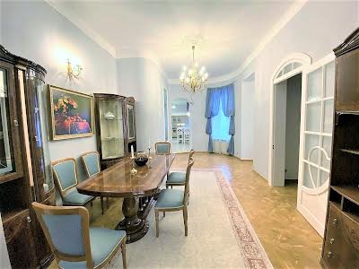 квартира за адресою Михайла Коцюбинського вул., 5