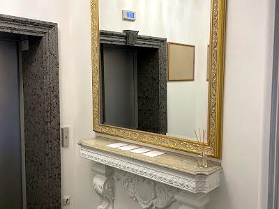 квартира по адресу Кропивницкого ул., 8