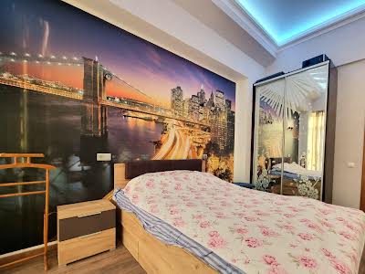 квартира за адресою Регенераторна вул., 4 к5