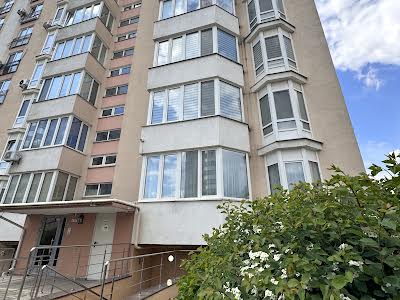 комерційна за адресою Богдана Хмельницького вул., 11