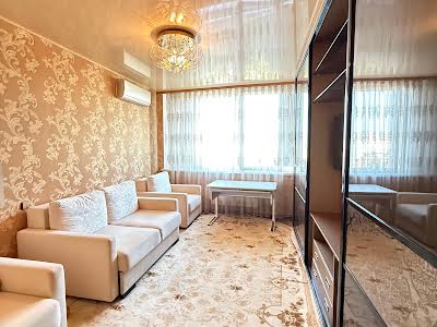 квартира за адресою Вишгородська вул., 45