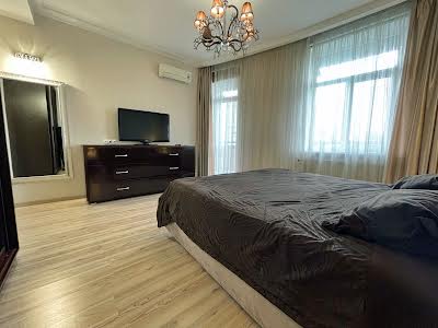 квартира за адресою Лесі Українки бульв., 7-Б