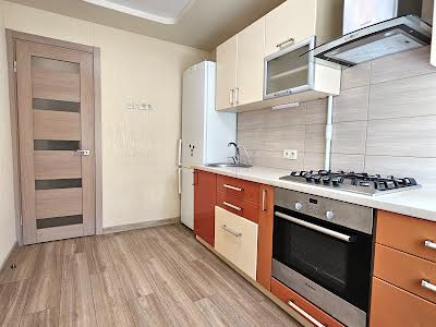 квартира за адресою Набережна Перемоги вул., 98