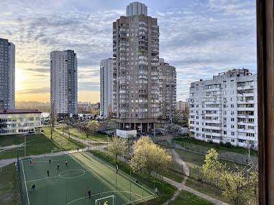 квартира за адресою Київ, Оболонський просп., 2а