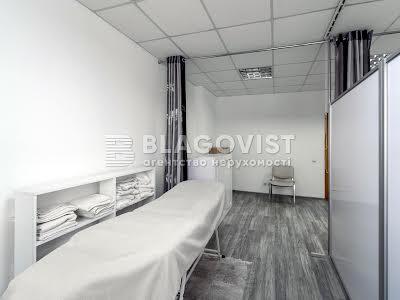 комерційна за адресою Володимира Івасюка просп. (Героїв Сталінграду), 47-а