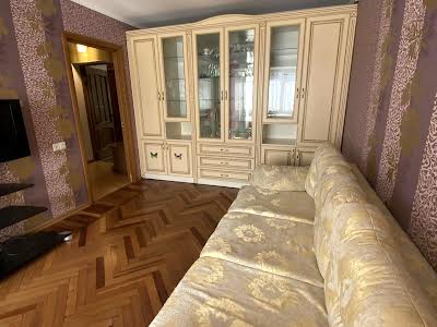 квартира за адресою Отрадна вул., 9