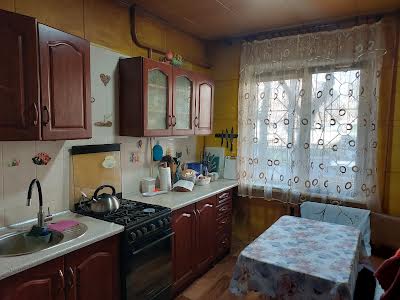 квартира за адресою Євгена Чикаленка вул., 56