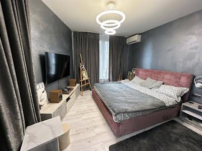 квартира за адресою Богданівська вул., 7-В