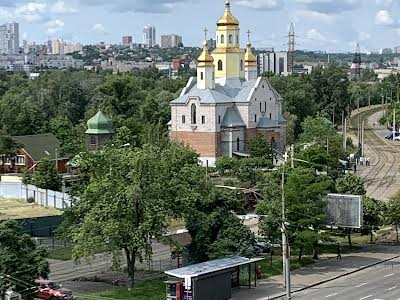 квартира за адресою Героїв полку 