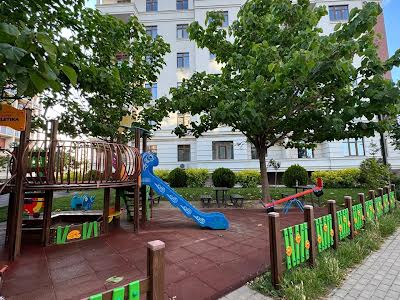 квартира за адресою Трамвайна вул., 37