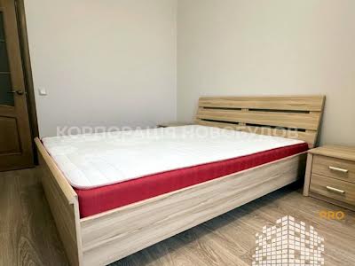 квартира за адресою Митна вул., 70