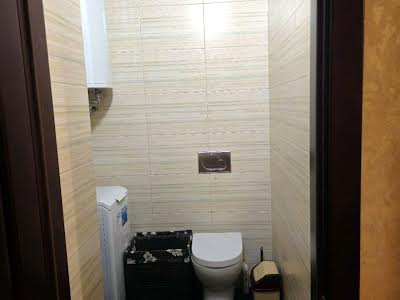 квартира за адресою Райдужний масив вул., 8