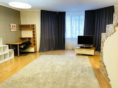 квартира за адресою Межигірська вул., 28