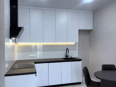 квартира за адресою Краснова вул., 3