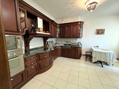 квартира за адресою Старонаводницька вул., 6-Б