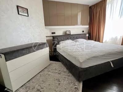 квартира за адресою вул. Вишгородська, 45