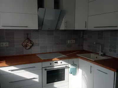 квартира за адресою Квітневий пров., 10