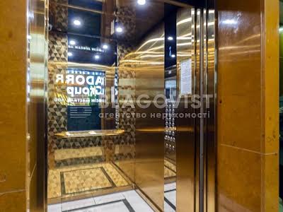 квартира за адресою Жилянська вул., 68