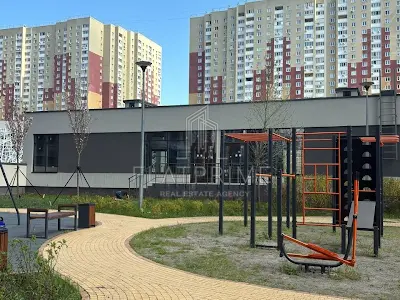 квартира за адресою Олександра Олеся вул., 5