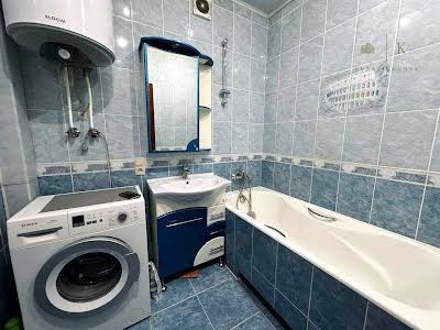 квартира за адресою Гольдбергівська вул. (1-ї Кінної Армії), 9